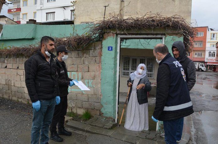 sosyal yardım paraları ailelere teslim edilmeye başlandı