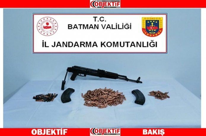 Silah tüccarı alıcı ararken yakalandı