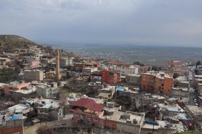 Kozluk ilçesinde 2 bina karantinaya alındı