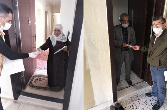 Vefa Destek Grubu yaşlılara evlerinde maaş teslim ediyor