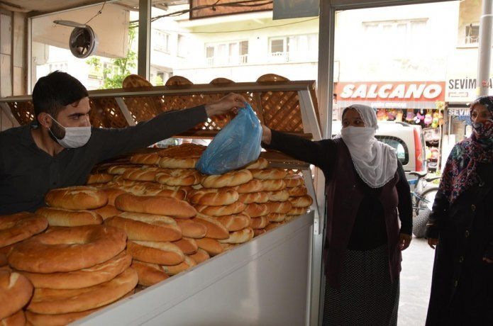Ramazan’ın ilk gününde fırınlarda yoğunluk yaşandı