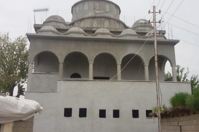 Yapımı tamamlanamayan cami için yardım bekleniyor