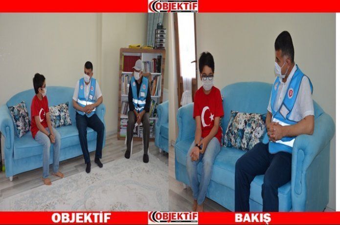 12 yaşındaki Onat bursunu bağışladı