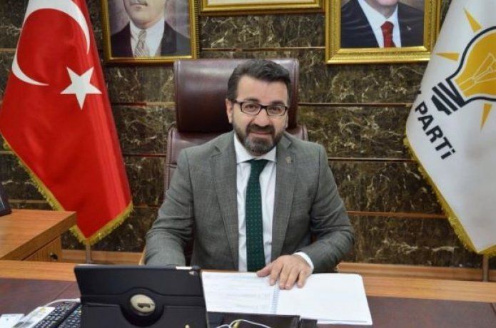 Gür," Kadir gecesi bin aydan hayırlıdır"