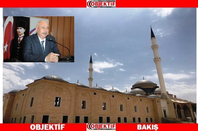 Üniversite Camisi Cuma namazına hazır