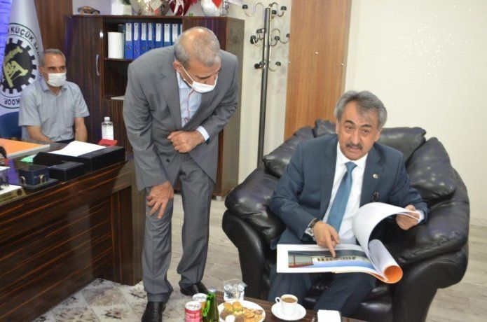 Emniyet Müdürü Kıraç ve İl Jandarma Komutanı Çakmak esnafı ziyaret etti