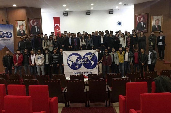 Batman Üniversitesi mühendislik bölümü öğrencilerine ödül