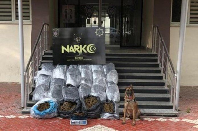 Evde 140 kilogram esrar ele geçirildi