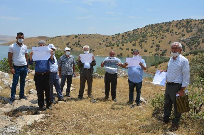 Güvenlik nedeniyle 27 yıl önce terk ettikleri mezralarına geri dönmek istiyorlar