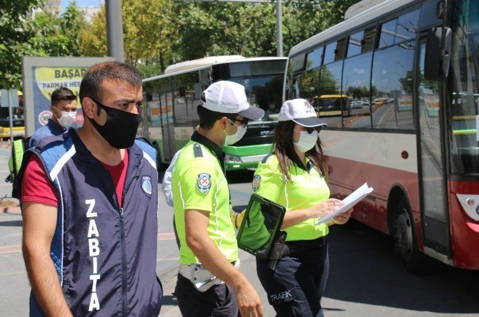 Temizlik, maske mesafe denetimleri başladı