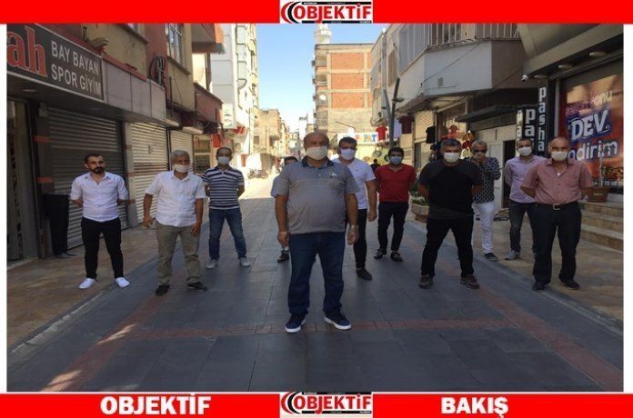 Hasankeyf şemsiyeli sokak esnafı basınla bir araya geldi