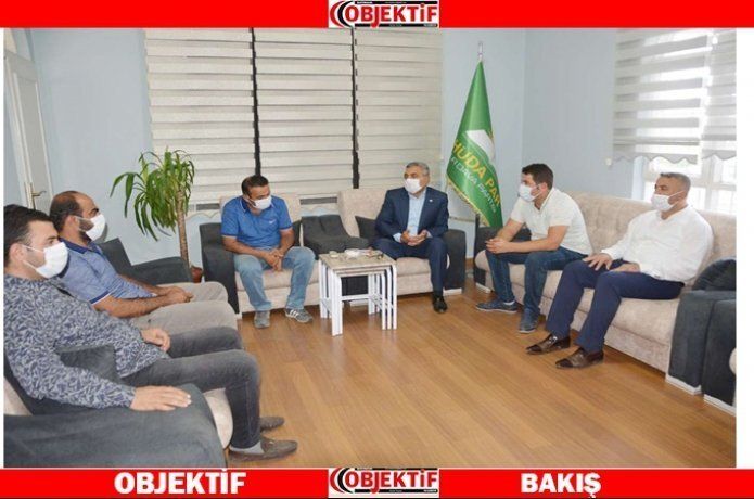 Yıkım kararı verilen bina müteahhitleri HÜDA PAR'ı ziyaret etti