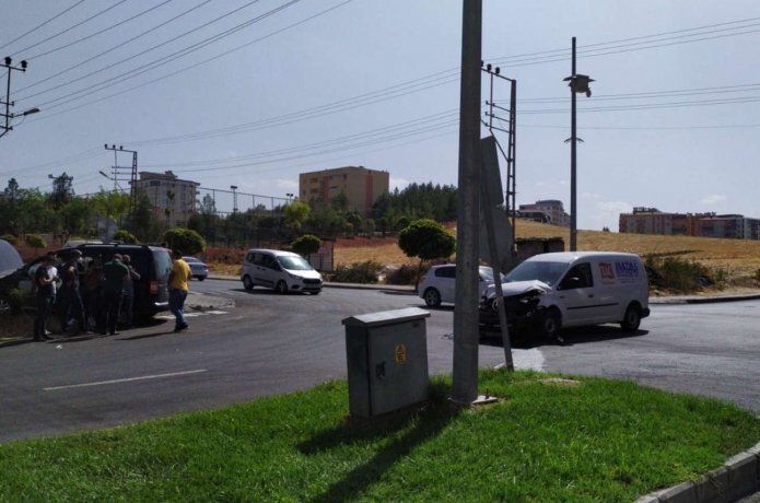 Batman’da maddi hasarlı kaza