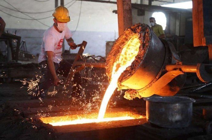 Sanayi üretimi arttı.