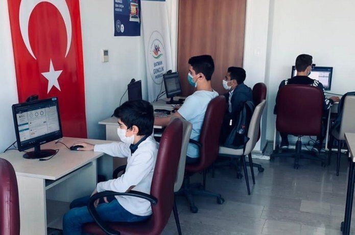 Gençlikten öğrencilere EBA erişim noktası