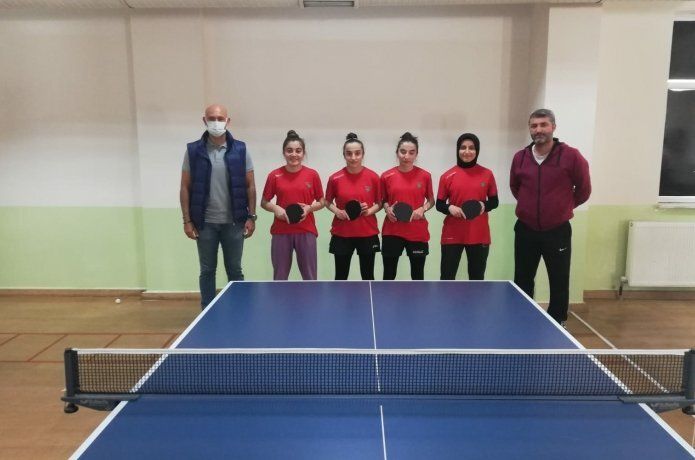 Kadın tenis takımı ilimizi temsil edecek
