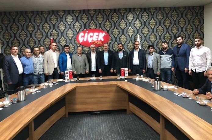 Market sahipleri İzmir'e çıkarma yaptı