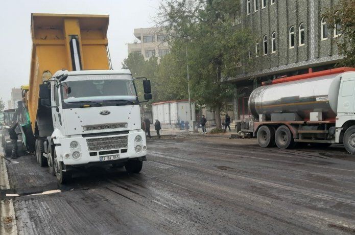 Milli egemenlik caddesine 3 bin ton asfalt