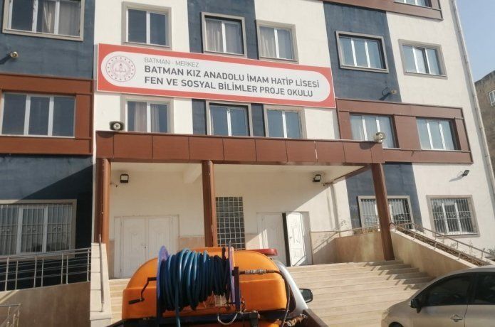 Sınav Öncesi Okullar İlaçlandı