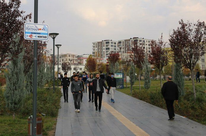 Batmanlılar ücretsiz internetten memnun