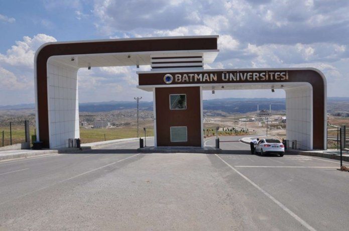 BATÜ'den 3 akademisyen dünyadaki en başarılı bilim insanları listesinde yer aldı