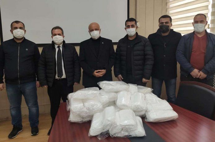 Batman Üniversitesi’ne maske verildi