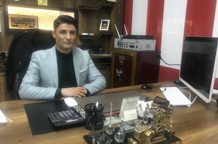 Songur' dan Şahin'e plaket