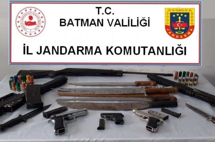 çok sayıda silah ele geçirildi