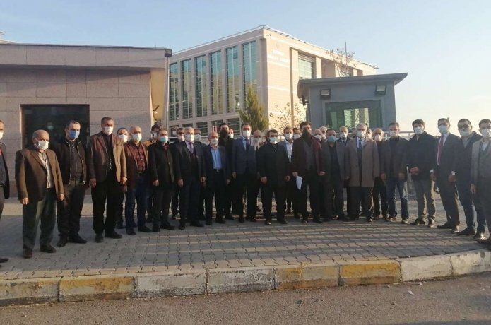 Darbeci, tesettür düşmanı zihniyete suç duyurusu