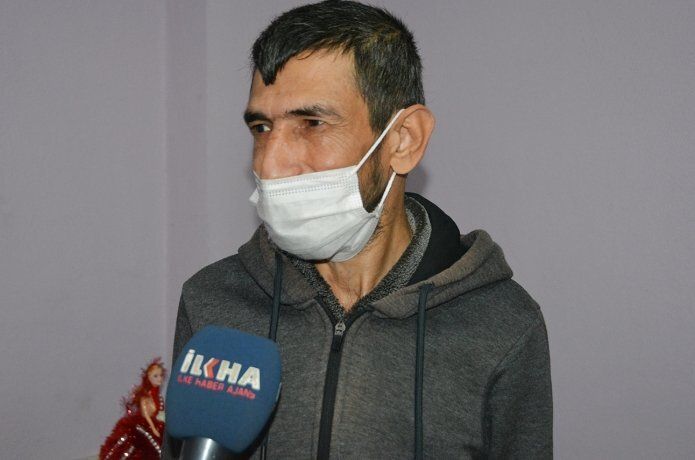 Engelli çift evlerinin bir odasını atölyeye çevirdi
