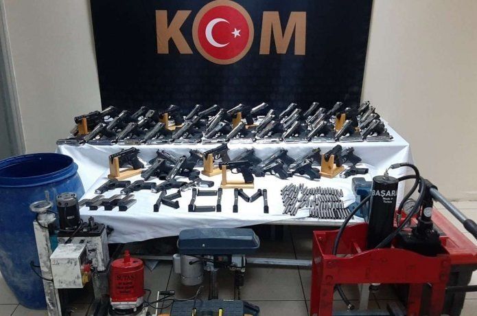 Silah atölyesine operasyon