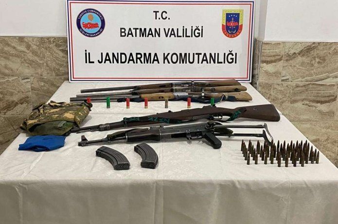 Sason ilçesinde çok sayıda silah ele geçirildi