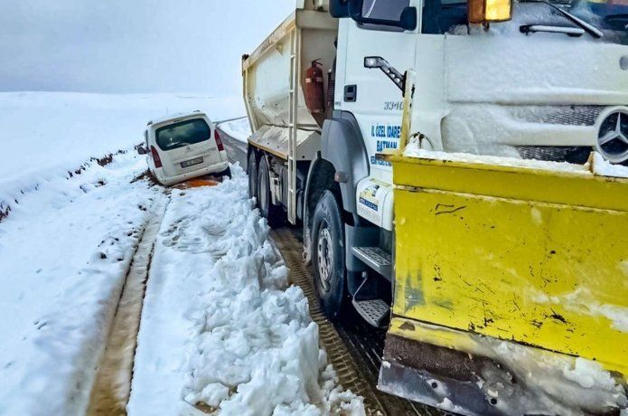 Onlarca köy ve mezra yolu ulaşıma kapandı