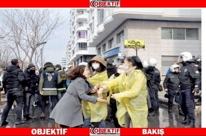 Kitlesel basın açıklamasında gözaltı!