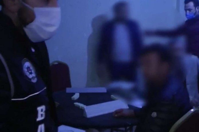 Batman’da eş zamanlı kumar baskını