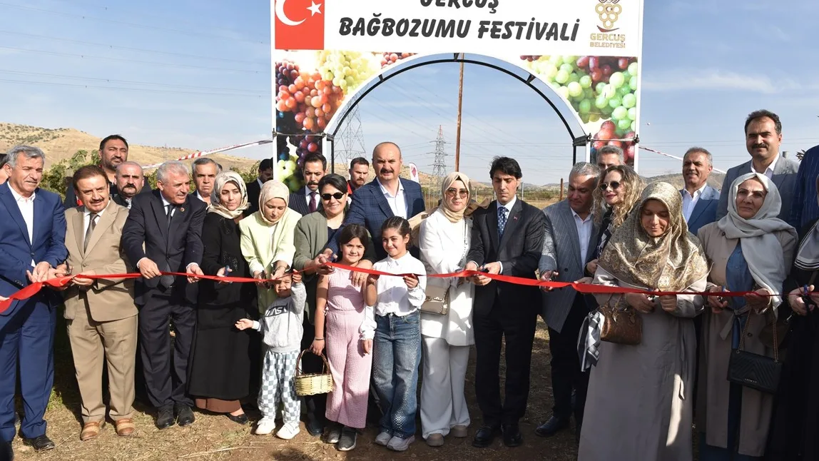 5. GERCÜŞ BAĞBOZUMU VE GASTRONOMİ FESTİVALİ KAPILARINI AÇTI