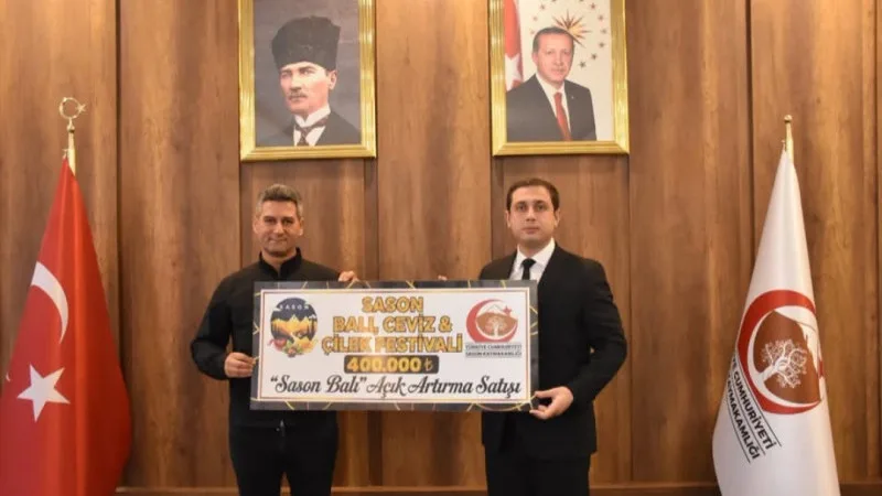 1 KİLO BAL 400 BİN TL'YE SATILDI