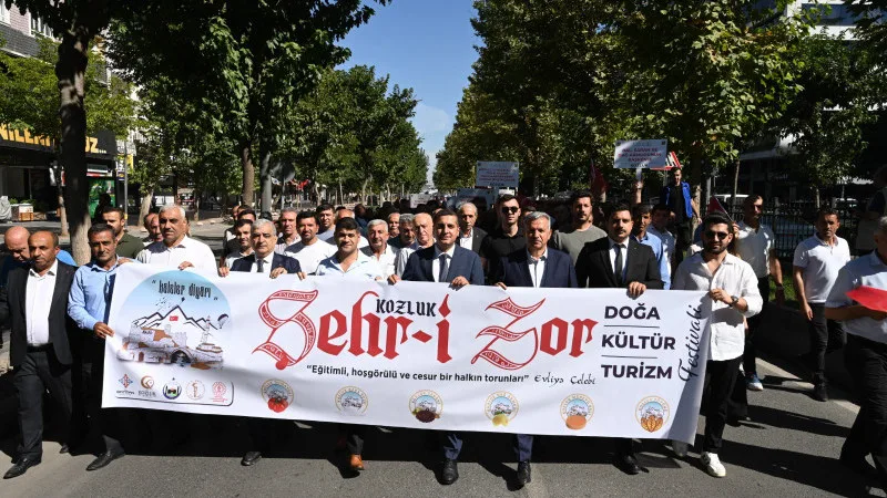 ‘FESTİVALLER ŞEHRİ BATMAN’ KORTEJLE BAŞLADI