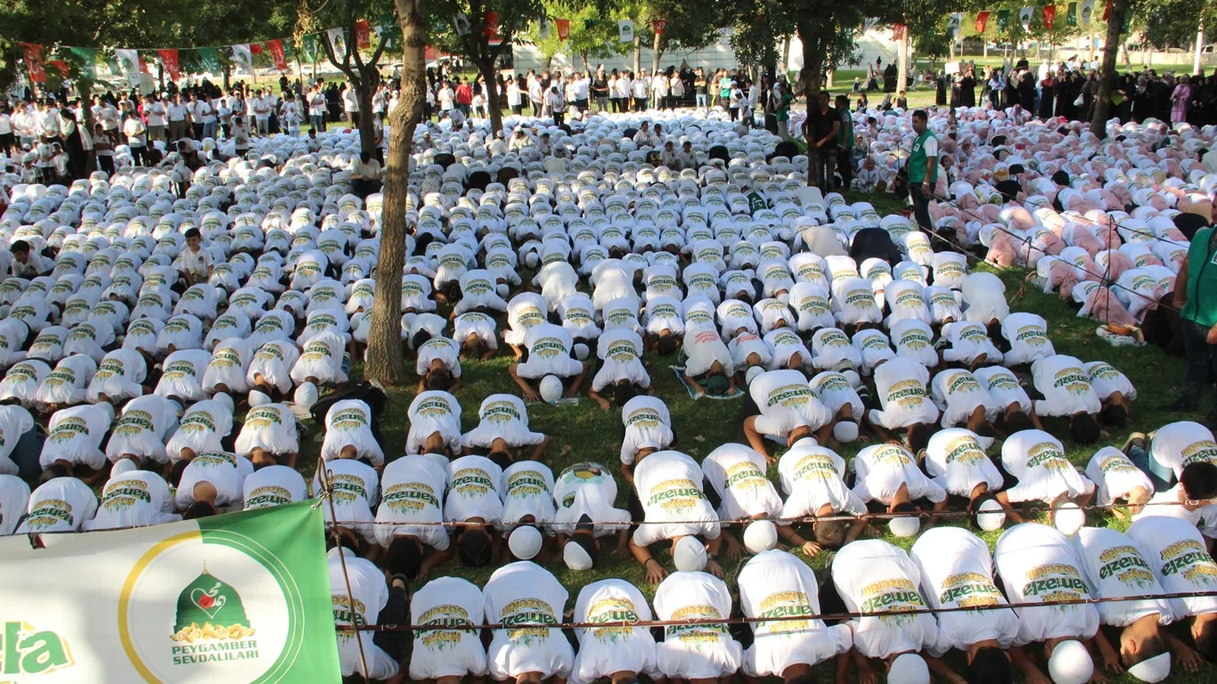 “Hayat Namazla Güzeldir” programına yoğun katılım