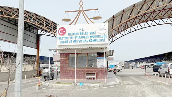 SEBZE VE MEYVE HALİNDE 135 BİN TONLUK HAREKETLİLİK